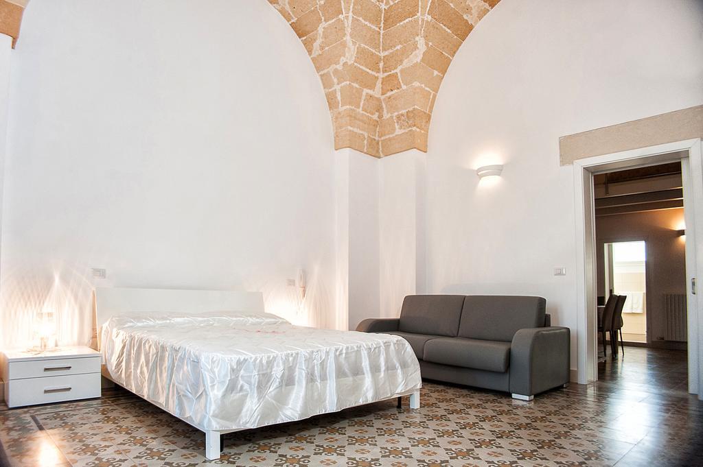 Апартаменты Casa Via Dante Леверано Экстерьер фото